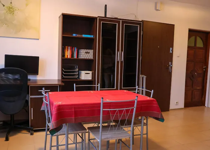 Prywatne Mieszkanie - Sobieskiego 6 *